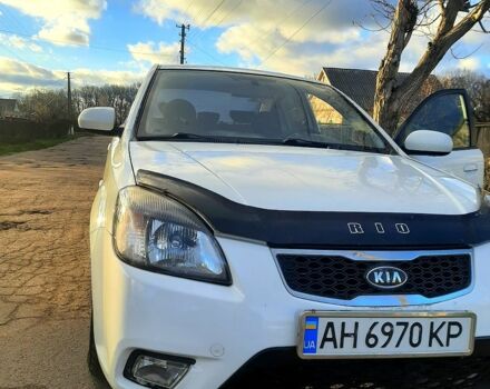 Белый Киа Рио, объемом двигателя 1.4 л и пробегом 91 тыс. км за 6000 $, фото 3 на Automoto.ua