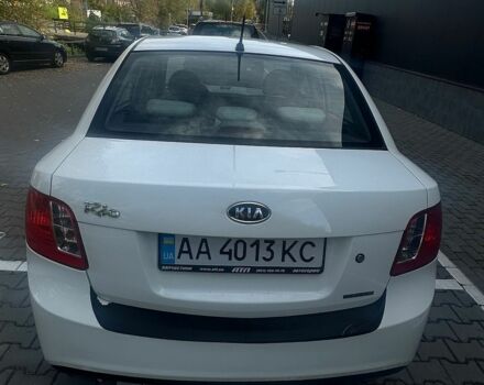 Белый Киа Рио, объемом двигателя 1.4 л и пробегом 158 тыс. км за 5800 $, фото 16 на Automoto.ua