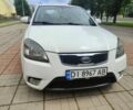 Білий Кіа Ріо, об'ємом двигуна 1.4 л та пробігом 250 тис. км за 6000 $, фото 1 на Automoto.ua