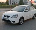 Білий Кіа Ріо, об'ємом двигуна 1.4 л та пробігом 202 тис. км за 5000 $, фото 1 на Automoto.ua