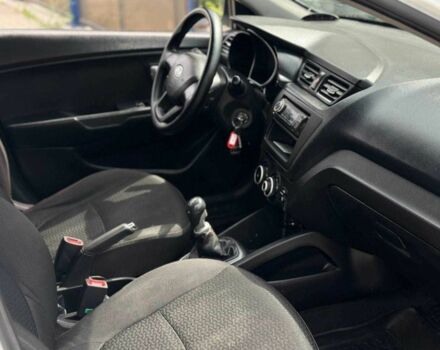 Белый Киа Рио, объемом двигателя 1.4 л и пробегом 217 тыс. км за 6600 $, фото 9 на Automoto.ua