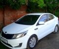 Белый Киа Рио, объемом двигателя 1.4 л и пробегом 170 тыс. км за 7000 $, фото 1 на Automoto.ua