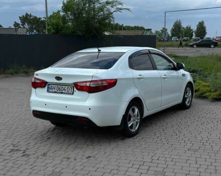 Белый Киа Рио, объемом двигателя 1.4 л и пробегом 217 тыс. км за 6600 $, фото 3 на Automoto.ua