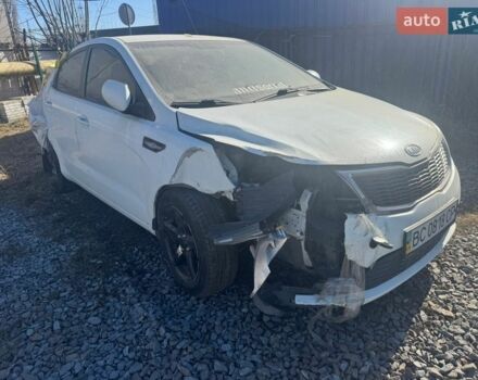 Белый Киа Рио, объемом двигателя 1.4 л и пробегом 147 тыс. км за 2700 $, фото 2 на Automoto.ua