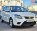 Белый Киа Рио, объемом двигателя 1.4 л и пробегом 128 тыс. км за 5000 $, фото 5 на Automoto.ua