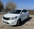 Білий Кіа Ріо, об'ємом двигуна 1.6 л та пробігом 220 тис. км за 6000 $, фото 1 на Automoto.ua