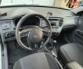 Белый Киа Рио, объемом двигателя 1.4 л и пробегом 223 тыс. км за 5700 $, фото 7 на Automoto.ua