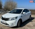 Білий Кіа Ріо, об'ємом двигуна 1.59 л та пробігом 220 тис. км за 6000 $, фото 1 на Automoto.ua