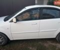 Белый Киа Рио, объемом двигателя 1.4 л и пробегом 191 тыс. км за 4600 $, фото 1 на Automoto.ua