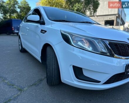 Білий Кіа Ріо, об'ємом двигуна 1.4 л та пробігом 162 тис. км за 6999 $, фото 19 на Automoto.ua