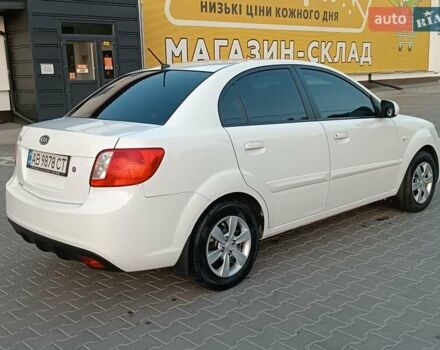 Білий Кіа Ріо, об'ємом двигуна 1.4 л та пробігом 202 тис. км за 5000 $, фото 11 на Automoto.ua