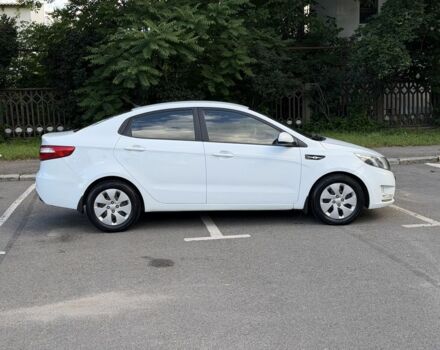Белый Киа Рио, объемом двигателя 1.4 л и пробегом 157 тыс. км за 6200 $, фото 3 на Automoto.ua