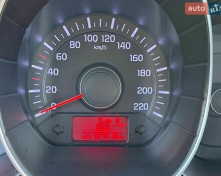 Білий Кіа Ріо, об'ємом двигуна 1.4 л та пробігом 157 тис. км за 6200 $, фото 4 на Automoto.ua