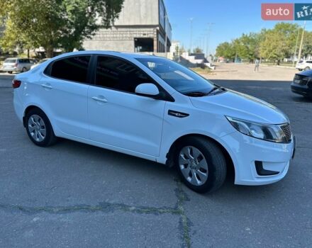 Білий Кіа Ріо, об'ємом двигуна 1.4 л та пробігом 162 тис. км за 6999 $, фото 6 на Automoto.ua