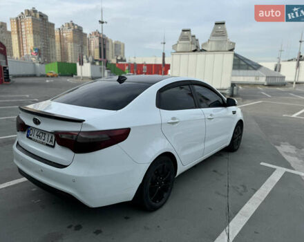 Белый Киа Рио, объемом двигателя 1.6 л и пробегом 253 тыс. км за 7400 $, фото 3 на Automoto.ua