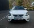 Белый Киа Рио, объемом двигателя 1.4 л и пробегом 158 тыс. км за 5800 $, фото 11 на Automoto.ua