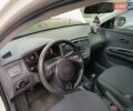 Білий Кіа Ріо, об'ємом двигуна 1.4 л та пробігом 202 тис. км за 5000 $, фото 14 на Automoto.ua
