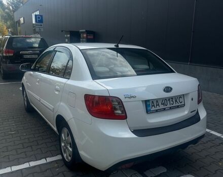 Белый Киа Рио, объемом двигателя 1.4 л и пробегом 158 тыс. км за 5800 $, фото 6 на Automoto.ua
