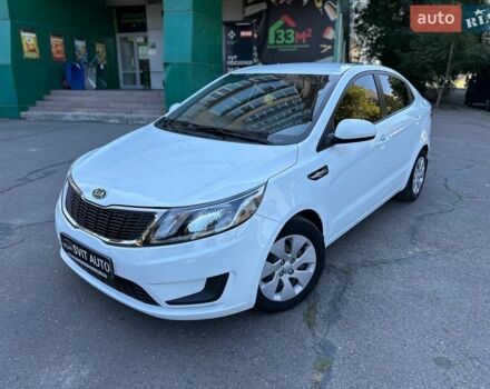 Білий Кіа Ріо, об'ємом двигуна 1.4 л та пробігом 162 тис. км за 6999 $, фото 1 на Automoto.ua
