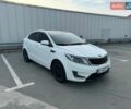 Белый Киа Рио, объемом двигателя 1.59 л и пробегом 257 тыс. км за 6999 $, фото 1 на Automoto.ua