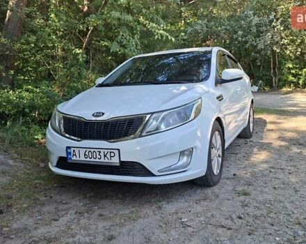 Белый Киа Рио, объемом двигателя 1.59 л и пробегом 210 тыс. км за 6800 $, фото 4 на Automoto.ua