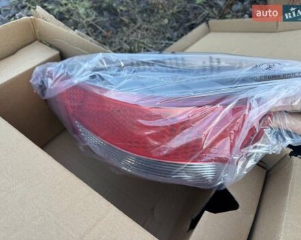 Білий Кіа Ріо, об'ємом двигуна 1.4 л та пробігом 160 тис. км за 2999 $, фото 17 на Automoto.ua