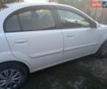 Белый Киа Рио, объемом двигателя 1.4 л и пробегом 191 тыс. км за 4600 $, фото 12 на Automoto.ua