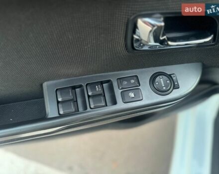 Белый Киа Рио, объемом двигателя 1.59 л и пробегом 257 тыс. км за 6999 $, фото 7 на Automoto.ua