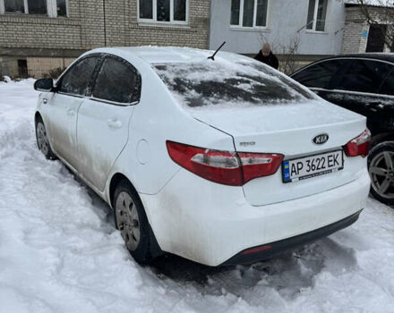 Білий Кіа Ріо, об'ємом двигуна 1.4 л та пробігом 136 тис. км за 8000 $, фото 3 на Automoto.ua