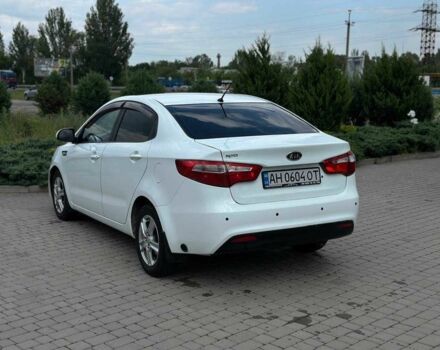 Белый Киа Рио, объемом двигателя 1.4 л и пробегом 217 тыс. км за 6600 $, фото 5 на Automoto.ua
