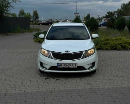 Белый Киа Рио, объемом двигателя 1.4 л и пробегом 217 тыс. км за 6600 $, фото 1 на Automoto.ua