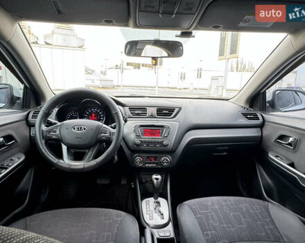 Белый Киа Рио, объемом двигателя 1.6 л и пробегом 253 тыс. км за 7400 $, фото 5 на Automoto.ua