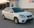 Білий Кіа Ріо, об'ємом двигуна 1.4 л та пробігом 202 тис. км за 5000 $, фото 6 на Automoto.ua
