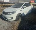 Белый Киа Рио, объемом двигателя 1.4 л и пробегом 147 тыс. км за 2700 $, фото 1 на Automoto.ua
