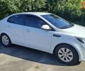 Белый Киа Рио, объемом двигателя 1.59 л и пробегом 210 тыс. км за 6800 $, фото 2 на Automoto.ua