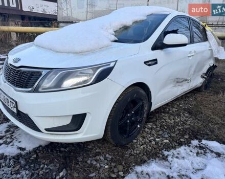 Білий Кіа Ріо, об'ємом двигуна 1.4 л та пробігом 160 тис. км за 2999 $, фото 1 на Automoto.ua