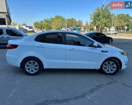 Білий Кіа Ріо, об'ємом двигуна 1.4 л та пробігом 162 тис. км за 6999 $, фото 7 на Automoto.ua