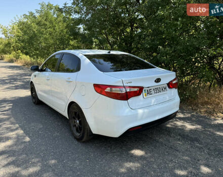 Белый Киа Рио, объемом двигателя 1.4 л и пробегом 79 тыс. км за 8555 $, фото 4 на Automoto.ua