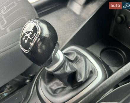 Белый Киа Рио, объемом двигателя 1.6 л и пробегом 42 тыс. км за 9700 $, фото 46 на Automoto.ua