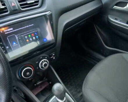 Белый Киа Рио, объемом двигателя 1.4 л и пробегом 120 тыс. км за 6200 $, фото 4 на Automoto.ua