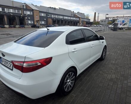 Білий Кіа Ріо, об'ємом двигуна 1.4 л та пробігом 288 тис. км за 6500 $, фото 7 на Automoto.ua