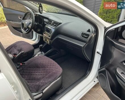 Белый Киа Рио, объемом двигателя 1.6 л и пробегом 174 тыс. км за 7700 $, фото 11 на Automoto.ua