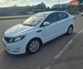 Білий Кіа Ріо, об'ємом двигуна 1.6 л та пробігом 196 тис. км за 7950 $, фото 1 на Automoto.ua