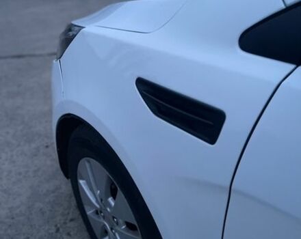 Білий Кіа Ріо, об'ємом двигуна 1.6 л та пробігом 163 тис. км за 5999 $, фото 8 на Automoto.ua