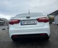 Белый Киа Рио, объемом двигателя 1.4 л и пробегом 288 тыс. км за 6500 $, фото 11 на Automoto.ua
