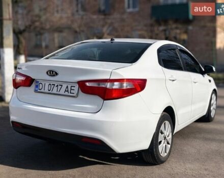 Белый Киа Рио, объемом двигателя 1.59 л и пробегом 221 тыс. км за 6000 $, фото 4 на Automoto.ua