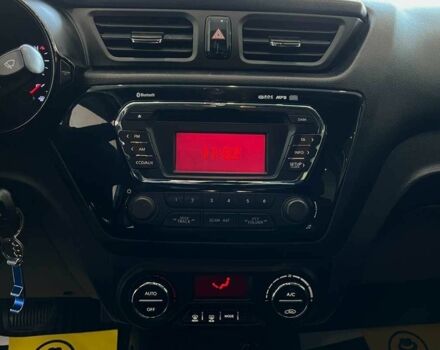 Білий Кіа Ріо, об'ємом двигуна 1.6 л та пробігом 182 тис. км за 7330 $, фото 18 на Automoto.ua