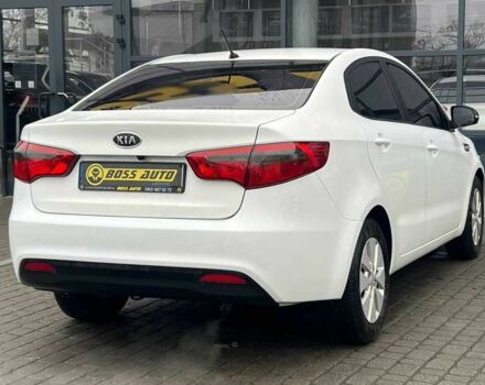 Белый Киа Рио, объемом двигателя 1.6 л и пробегом 150 тыс. км за 7100 $, фото 6 на Automoto.ua
