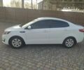 Білий Кіа Ріо, об'ємом двигуна 1.4 л та пробігом 158 тис. км за 6500 $, фото 16 на Automoto.ua