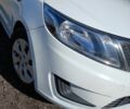 Белый Киа Рио, объемом двигателя 1.4 л и пробегом 277 тыс. км за 6020 $, фото 5 на Automoto.ua